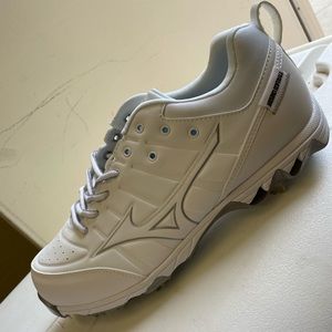 Womens Mizuno Softball Cleat